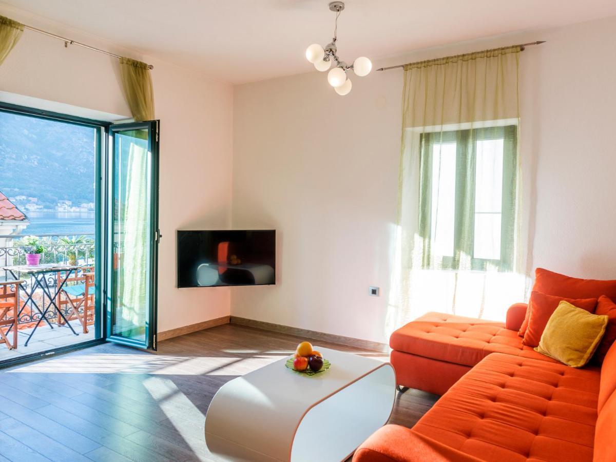Apartments Windrose โกตอร์ ภายนอก รูปภาพ