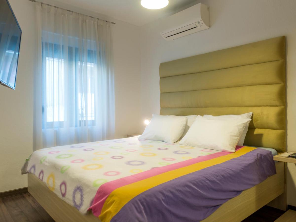Apartments Windrose โกตอร์ ภายนอก รูปภาพ